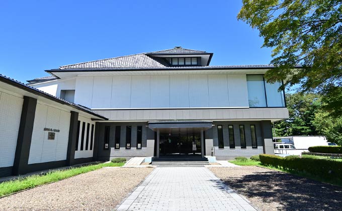 盛岡市先人記念館（徒歩8分）