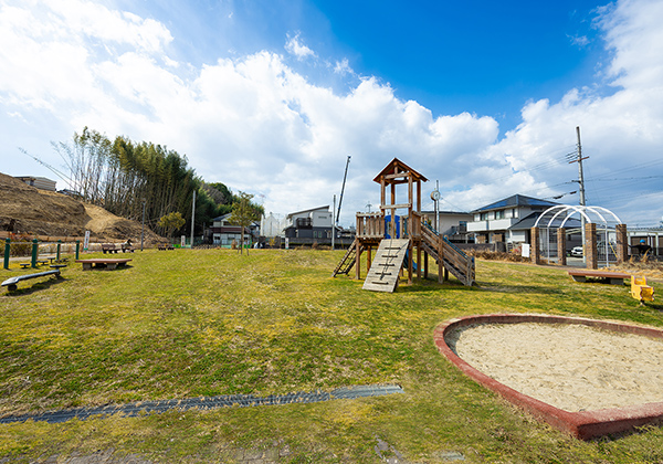 谷浦みどり公園/徒歩4分（約310m）