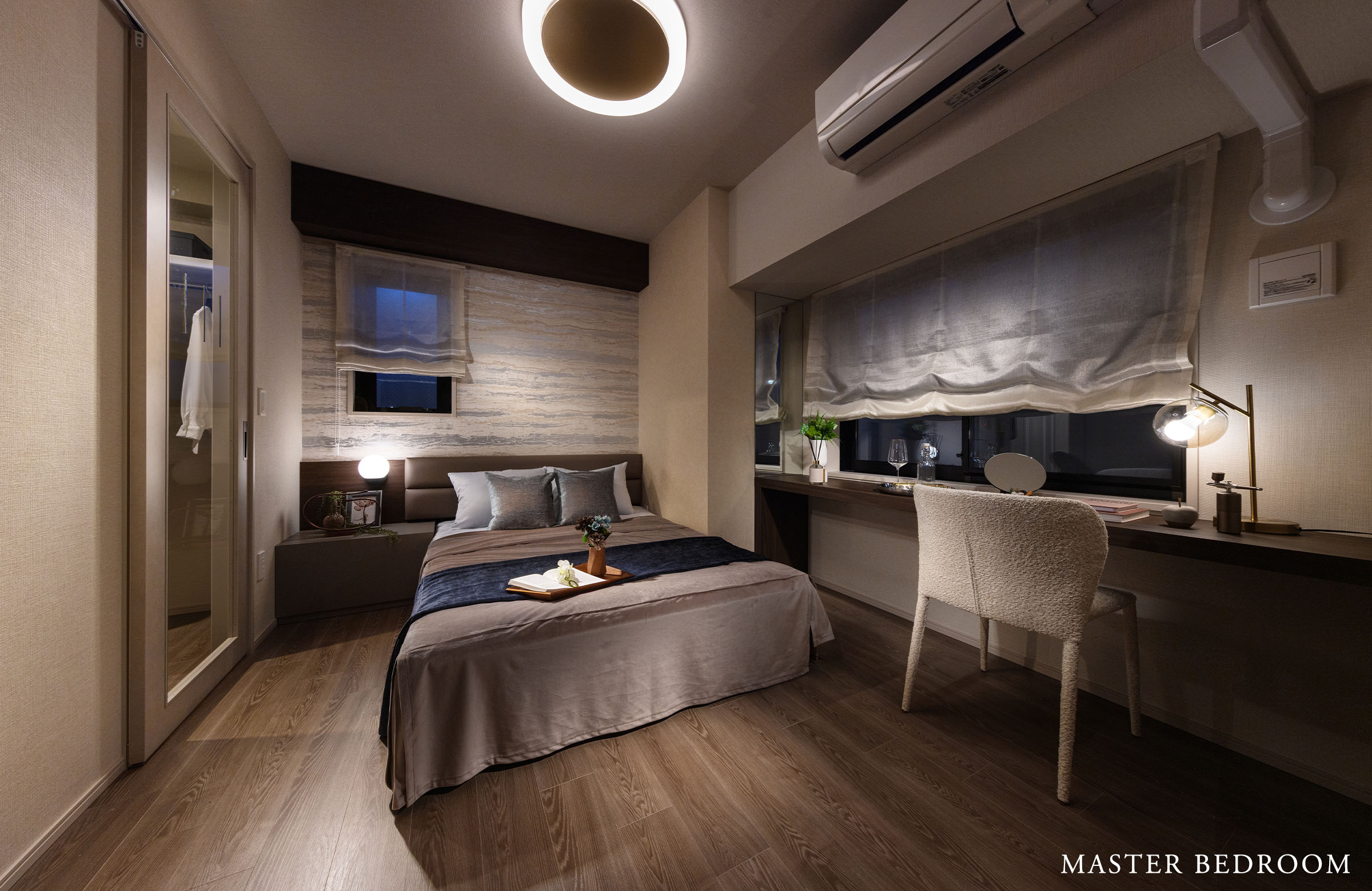 MASTER BEDROOM