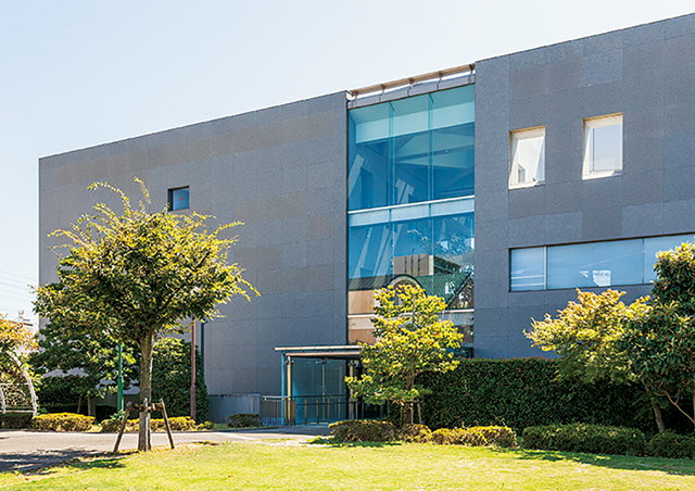 今治市立中央図書館