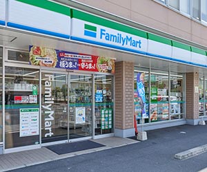 ファミリーマート 岡山問屋町店の写真