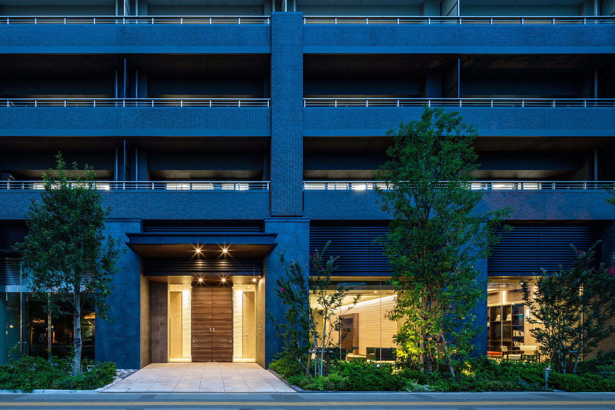 ポレスター鴻巣駅前ガーデンズ