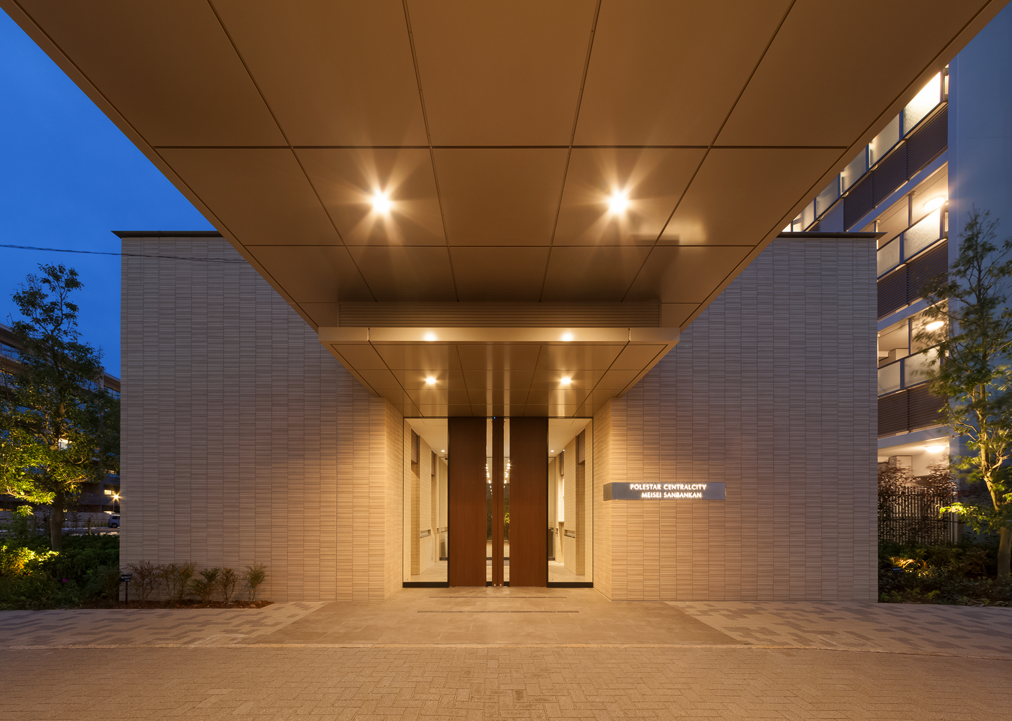 ポレスターセントラルシティ名西参番館