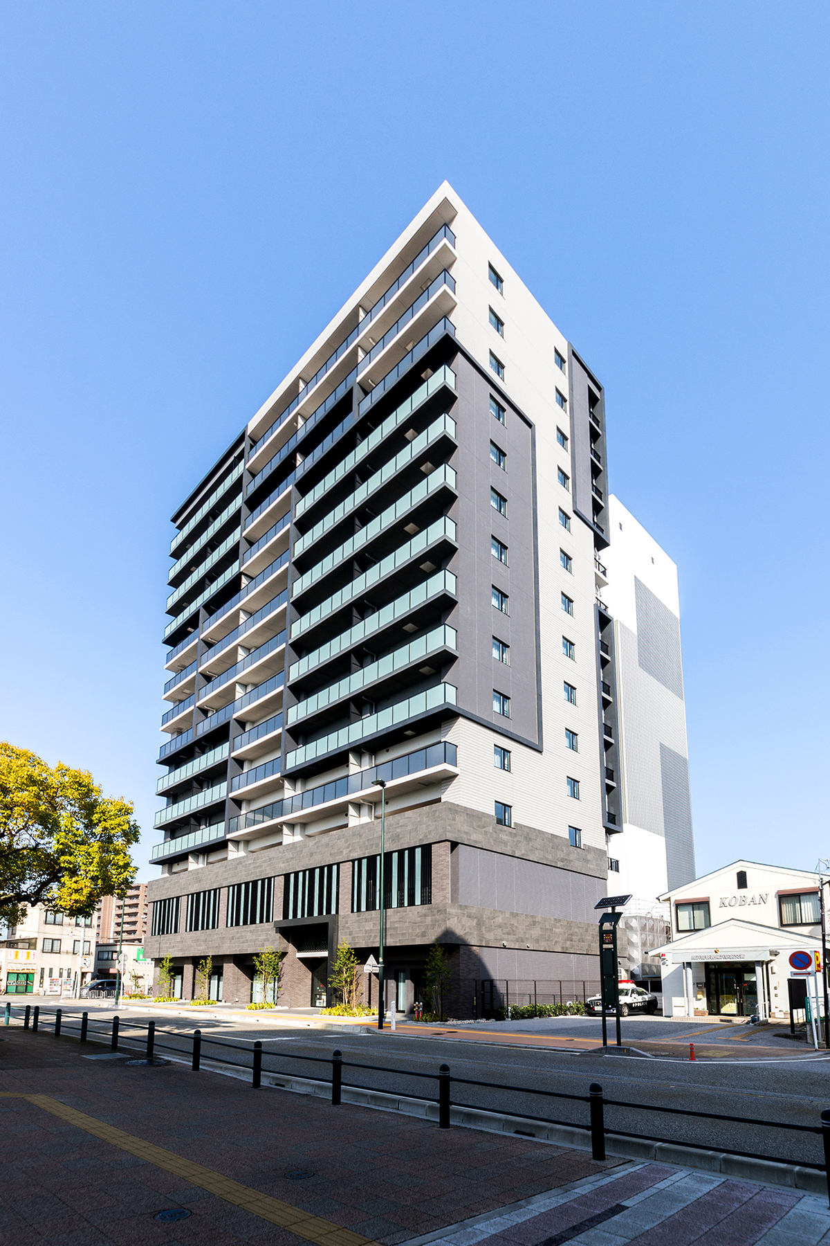 ポレスター長浜駅前